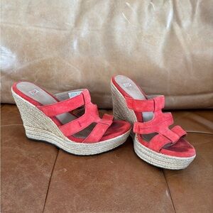 UGG Coral Tawnie Espadrille Leather Suede Wedges Sandals Women Size 8 Slip-On